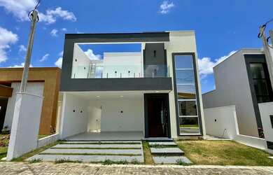 Imagem: A casa em condomínio possui 4 Dormitórios, 5 Banheiros, 2