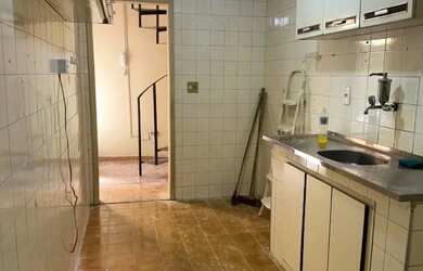 Imagem 11: Excelente imóvel a aproximadamente 10 minutos da estação de trem a...