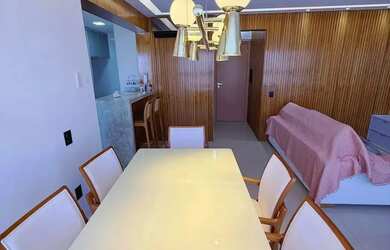 Imagem: O apartamento possui 3 Dormitórios, 3 Banheiros, 2 Vagas na