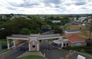 Imagem: O terreno possui 440m² de Área e está localizado em Centro