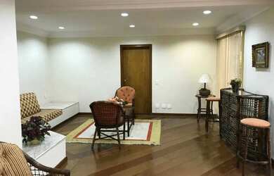 Imagem: O apartamento possui 4 Dormitórios, 4 Banheiros, 3 Vagas na