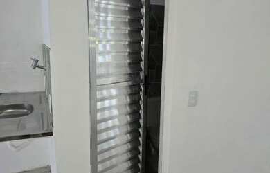 Imagem 7: ALUGO GALPÃO EM ITAPUÃ COM 100M² DE ÁREA PRIVATIVA, R$ 4.500,00 INCLUSO IPTU!!!