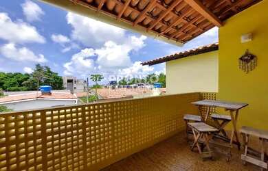 Imagem: A casa possui 4 Dormitórios, 1 Banheiro, 3 Vagas na garagem