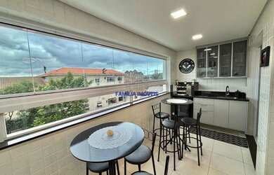 Imagem: O apartamento possui 2 Dormitórios, 2 Banheiros, 1 Vaga na