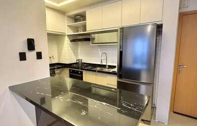 Imagem: O apartamento possui 1 Dormitório, 1 Banheiro, 1 Vaga na garagem