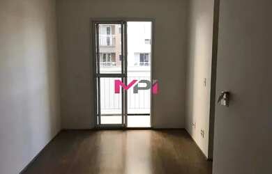 Imagem: O apartamento possui 3 Dormitórios, 1 Banheiro, 1 Vaga na garagem