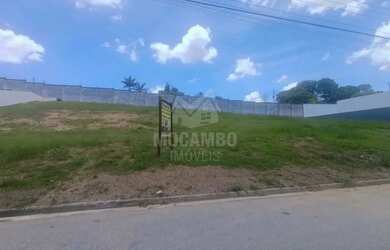 Imagem: O terreno possui 374m² de Área e está localizado em Parque