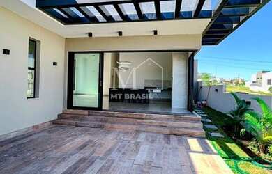 Imagem: A casa em condomínio possui 4 Dormitórios e está localizado