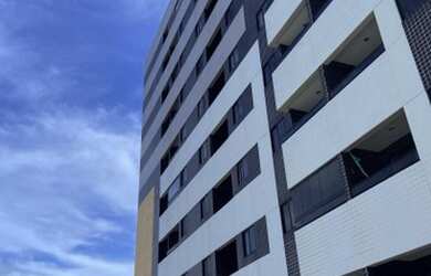 Imagem: O apartamento possui 3 Dormitórios, 1 Banheiro, 2 Vagas na