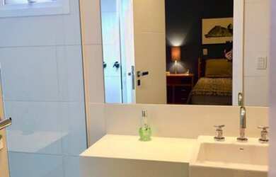 Imagem 9: Casa Barra da Tijuca. Piscina, Churrasqueira, Guarda roupae800m² de Área