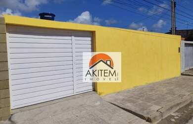 Imagem: A casa possui 3 Dormitórios, 2 Banheiros, 3 Vagas na garagem