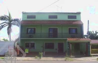 Imagem: A casa possui 3 Dormitórios, 1 Banheiro, 350m² de Área e