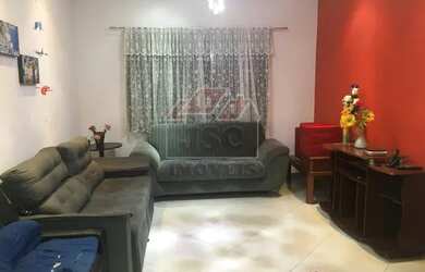 Imagem: A casa possui 2 Dormitórios, 2 Banheiros e 186m² de Área