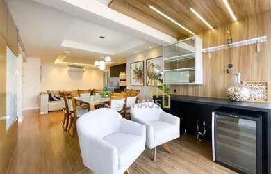 Imagem: O apartamento possui 3 Dormitórios, 3 Banheiros, 2 Vagas na