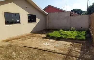 Imagem 4: Casa com 3 quartos, lavanderia coberta, Garagem 2 carros, edicula. Portao...