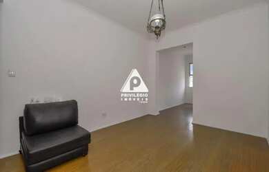 Imagem 3: Apartamento a venda no Flamengo - 3 quartos com dependência completa e vaga na escrutura