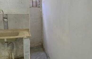 Imagem: A casa possui 1 Dormitório, 1 Banheiro e está localizado