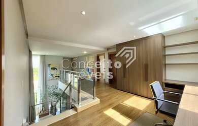 Imagem: A casa em condomínio possui 4 Dormitórios, 5 Banheiros, 4