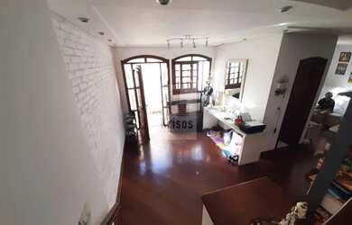 Imagem 3: Sobrado à poucos metros do Metrô Butantã, ao lado da USP