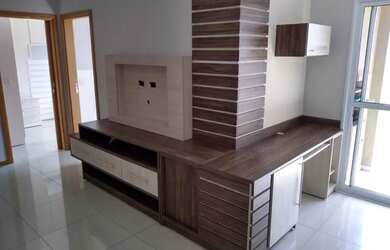 Imagem: O apartamento possui 2 Dormitórios, 1 Banheiro, 1 Vaga na garagem