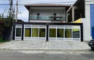 Imagem: A casa possui 2 Dormitórios, 1 Banheiro, 1 Vaga na garagem