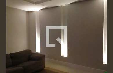 Imagem: A casa possui 4 Dormitórios, 5 Banheiros, 3 Vagas na garagem