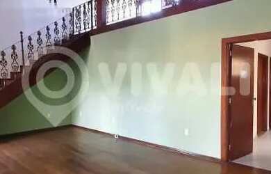 Imagem 2: Casa de rua - / Residencial / Jardim Belém