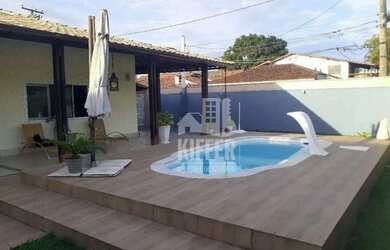 Imagem: A casa em condomínio possui 4 Dormitórios, 4 Banheiros, 4