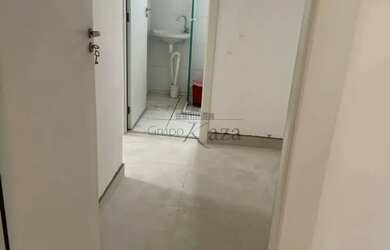 Imagem: O apartamento possui 2 Dormitórios, 2 Banheiros, 2 Vagas na