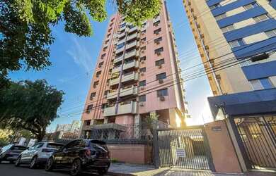 Imagem: O apartamento possui 4 Dormitórios, 4 Banheiros, 2 Vagas na