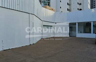 Imagem: O depósito possui 5 Vagas na garagem, 253m² de Área e está