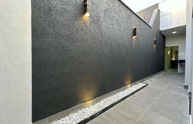 Imagem 7: Casa baixa com piscina a venda no bairro de Lourdes - Governador Valadares - MG