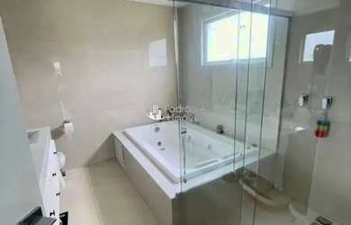 Imagem 11: Imóvel para aluguel e venda tem 627 metros quadrados com 7 quartos