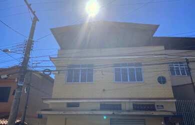 Imagem: A casa possui 3 Dormitórios, 1 Banheiro, 130m² de Área e