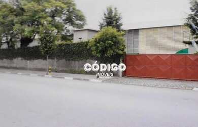 Imagem: O depósito possui 5 Vagas na garagem, 4.410m² de Área, Imóvel