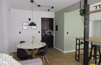 Imagem 8: Apartamento de 2 dormitórios, todo reformado no centro de Florianópolis