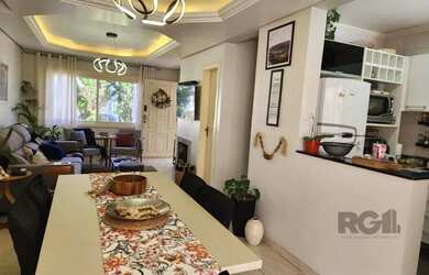 Imagem: A casa possui 2 Dormitórios, 2 Banheiros, 1 Vaga na garagem