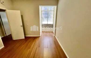 Imagem 4: Apartamento de 02 quartos com 72m² na quadra da Praia do Flamengo