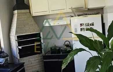 Imagem: A casa possui 3 Dormitórios, 2 Banheiros, 2 Vagas na garagem