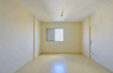 Imagem: O apartamento possui 1 Dormitório, 1 Banheiro, 35m² de Área