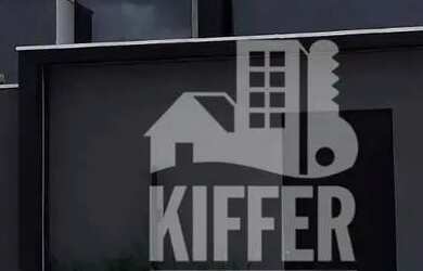 Imagem: A casa possui 2 Dormitórios, 3 Banheiros, 2 Vagas na garagem