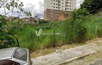 Imagem: O terreno à venda possui 675m² de Área e está localizado