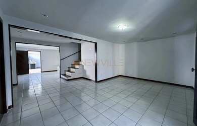 Imagem 6: Casa com 460m² 5 Quartos Piscina e 6 Vagas em Piedade à venda