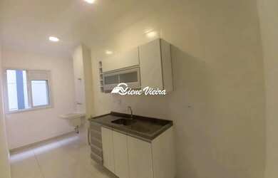 Imagem: O apartamento possui 2 Dormitórios, 1 Banheiro, 1 Vaga na garagem