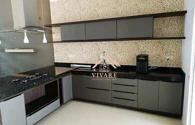 Imagem: A casa em condomínio possui 3 Dormitórios, 2 Banheiros, 2