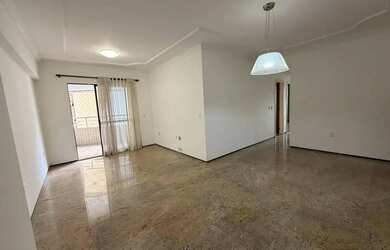Imagem: O apartamento possui 3 Dormitórios, 5 Banheiros, 2 Vagas na