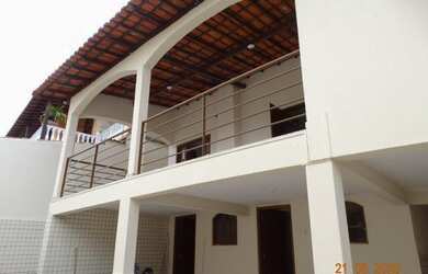 Imagem: A casa possui 5 Dormitórios, 4 Banheiros, 238m² de Área e