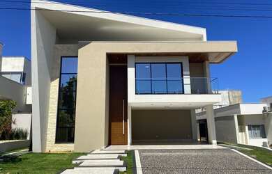 Imagem: A casa em condomínio possui 1 Dormitório, 5 Banheiros, 3 Vagas