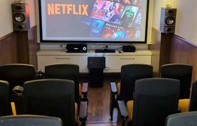 Imagem 3: VENDA APT ALTO PADRÃO. 305m² de Área, 5 Vagas na garageme3 Dormitórios