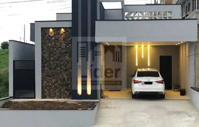 Imagem: A casa em condomínio possui 3 Dormitórios, 1 Banheiro, 4 Vagas